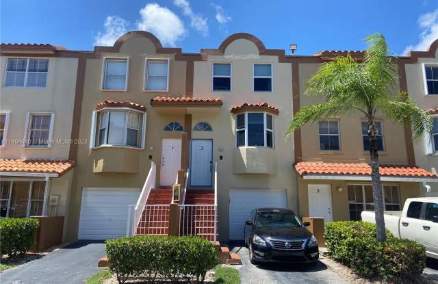8661 NW 4th Ter