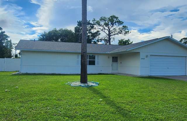 2404 Pine Tree Drive