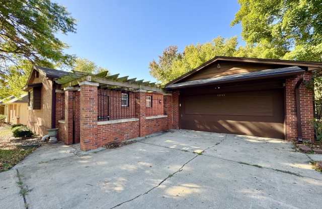 Photo of 3640 Walnut Street