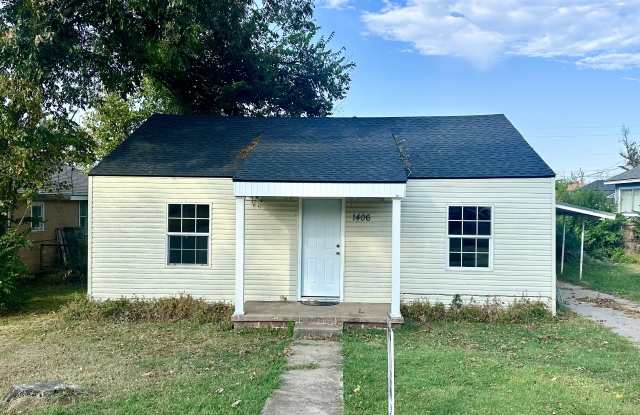 Photo of 1406 N Market Ave