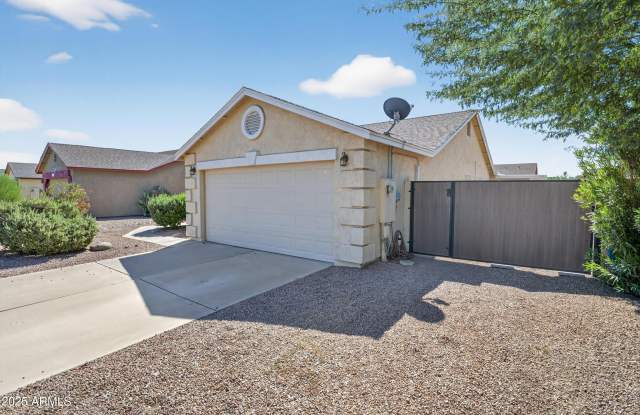 1719 E SANDALWOOD Road