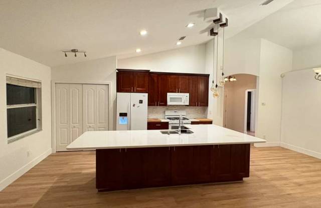 Photo of 24407 Rolling View Ct