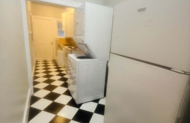 1831 West Park Place