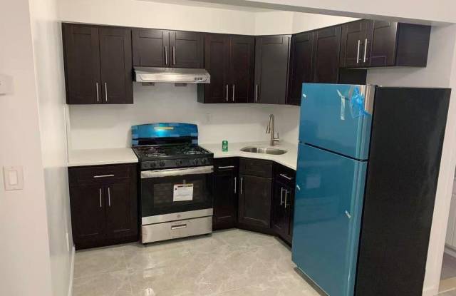 325 45th Street