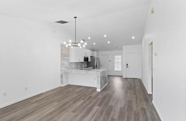 1601 Perdido Court