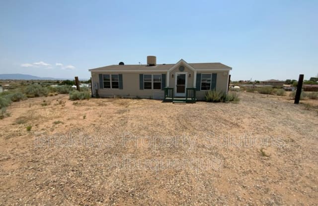 708 12th Ave NW - 708 12th Avenue Northwest, Sandoval County, NM 87144