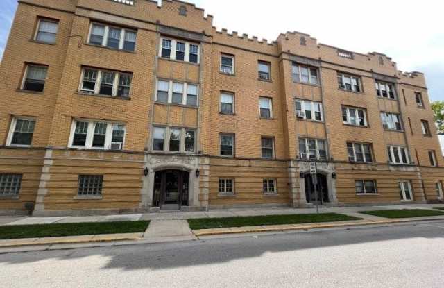 Photo of 7212 JACKSON Boulevard