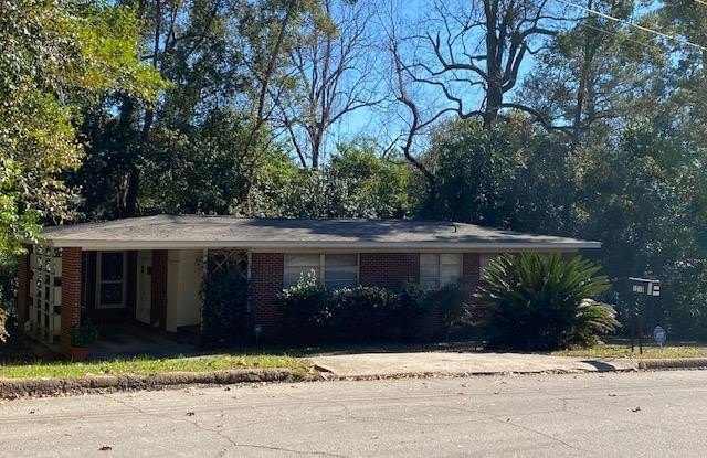 1215 Buckingham Drive