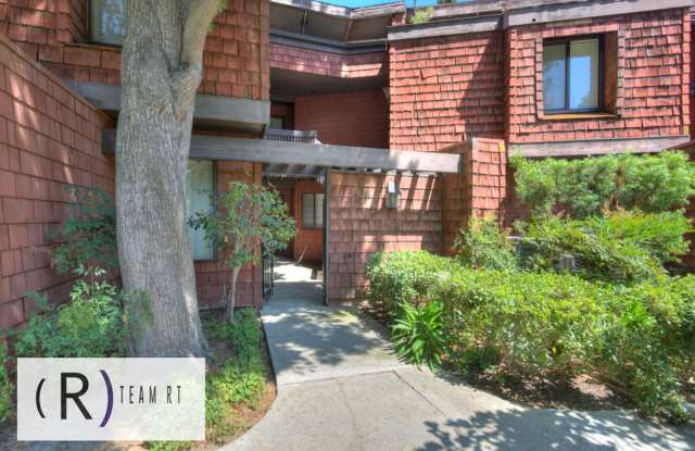 Lovely and Minimalist 2 Bedroom Condo in Diamond Bar! Gated Community!