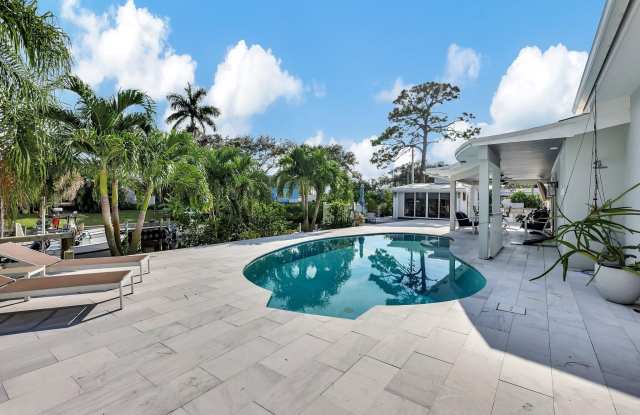 3902 SE Coquina Drive