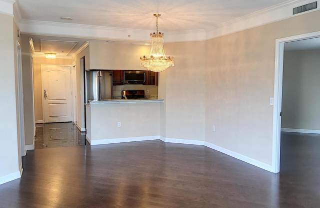 Photo of 901 N MONROE Street unit: 1315