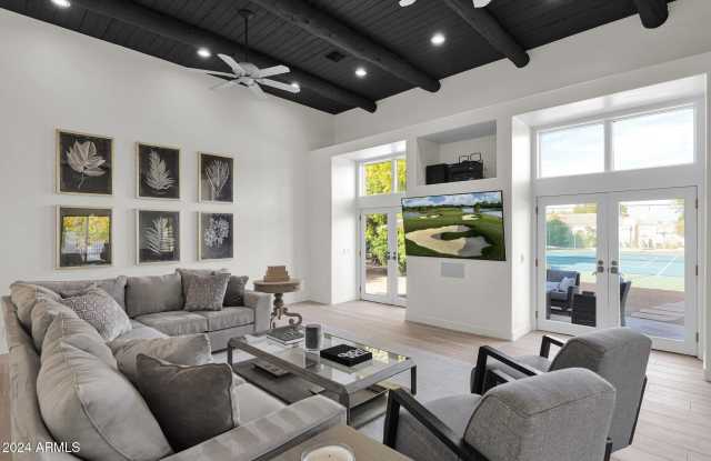 6834 E BELMONT Circle