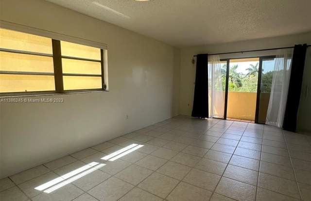 525 Coral Way