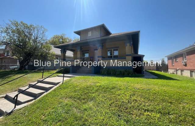 461 1/2 I Street