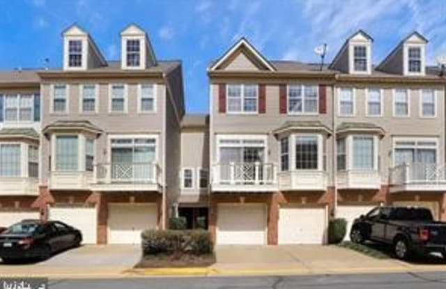 46390 MONOCACY SQUARE - 46390 Monocacy Square, Cascades, VA 20165