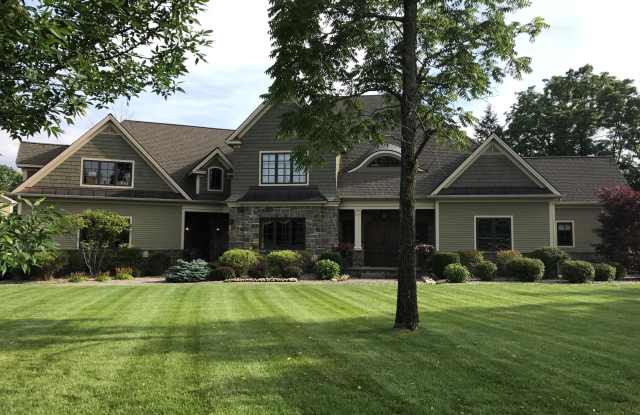 106 Greenfield Avenue