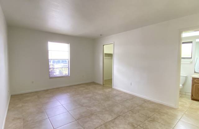 513 Southeast 24th Avenue