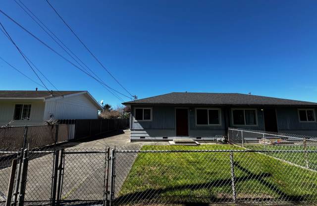 (1X) 3480-3482 D Street [PRM: Renee]