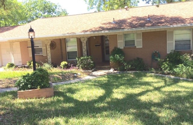 611 BARCHESTER DR - 611 Barchester Drive, San Antonio, TX 78216