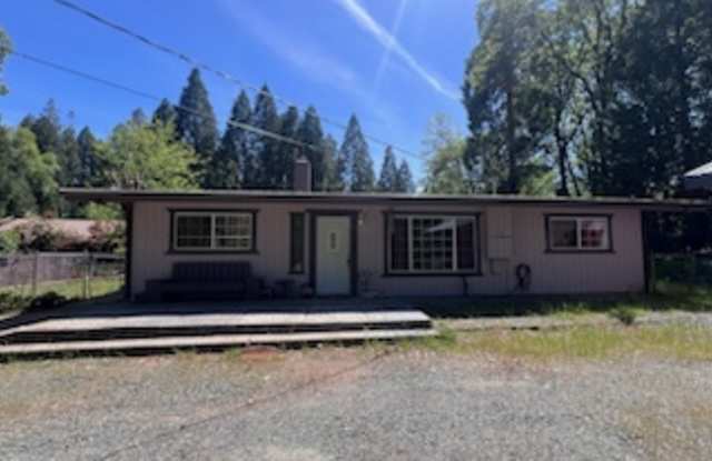 11070 Brunswick Drive - 11070 Brunswick Drive, Nevada County, CA 95945