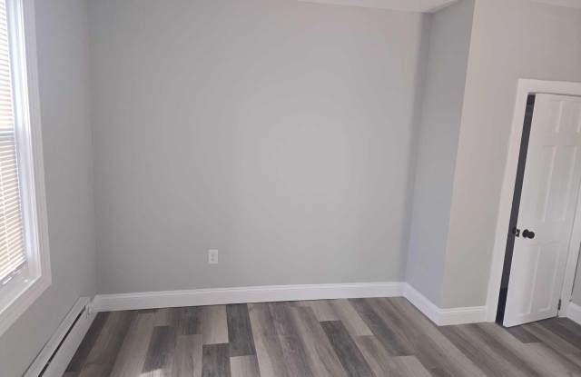 168 Chelsea Avenue unit: #7