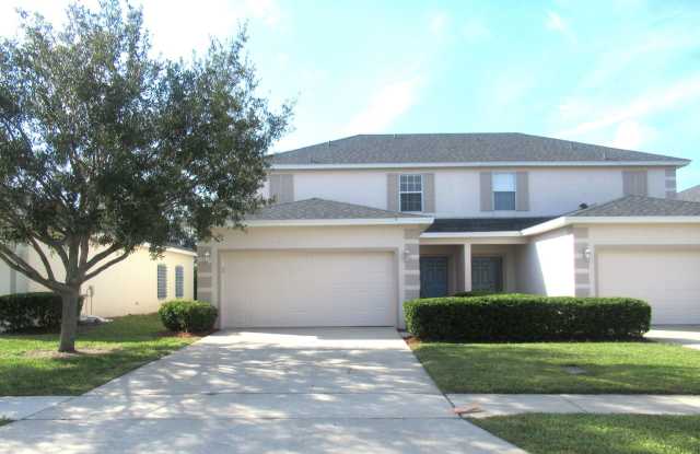 Beautiful 3 Bedroom Port Orange Townhome!