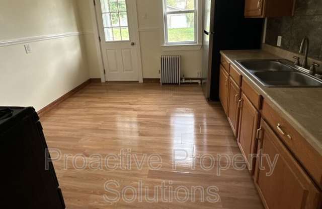 214-218 N Fillmore Avenue