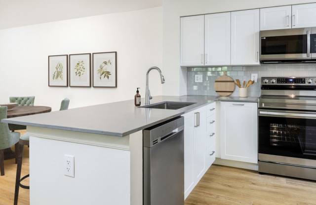 Photo of eaves West Windsor