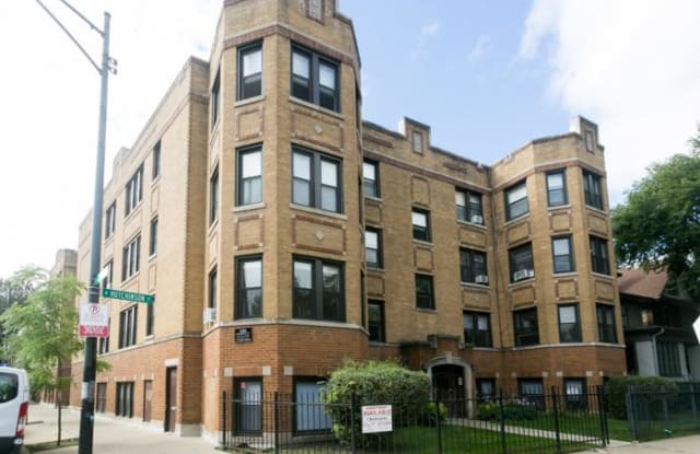 4226 Clark - 4226 N Clark St, Chicago, IL 60613