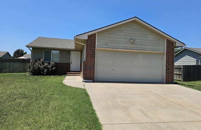 13649 W Ponderosa Ct - 13649 Ponderosa Court, Wichita, KS 67235