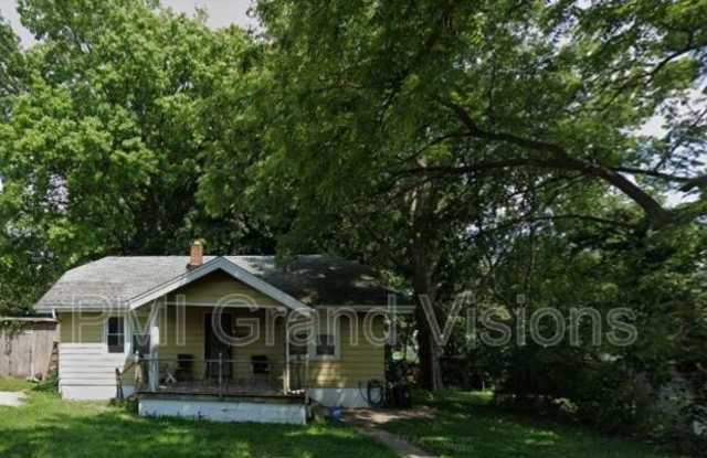 1130 North Dunham St