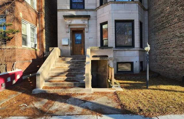 Photo of 6147 S Drexel Ave