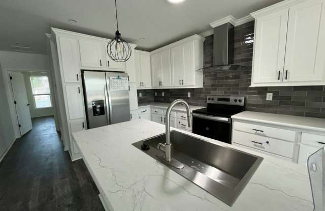 117 North Lake Drive, #806