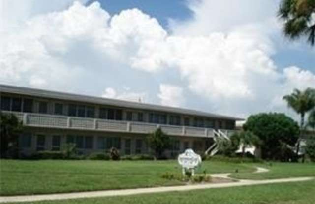 421 12th Ave S unit: A-9