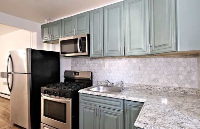 134 N 7th Avenue unit: 1