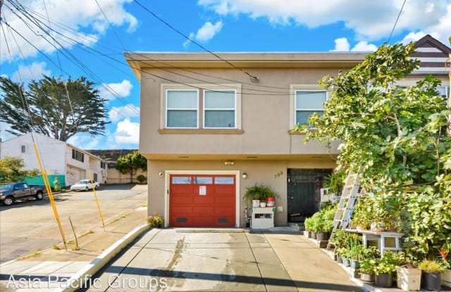 798 Goettigen Street - 798 Goettingen Street, San Francisco, CA 94134