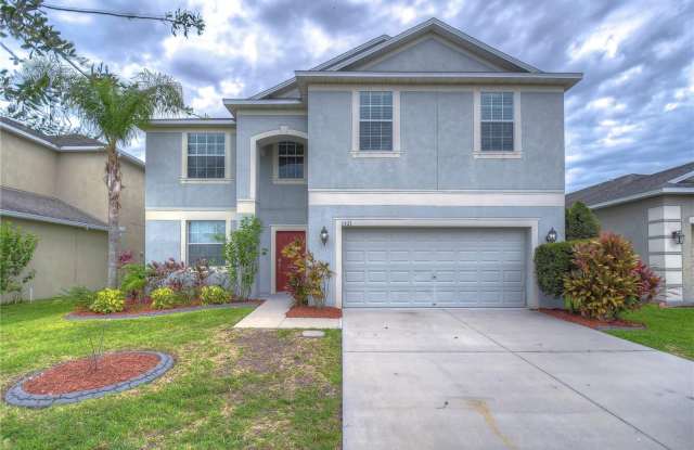 1321 OAK POND STREET