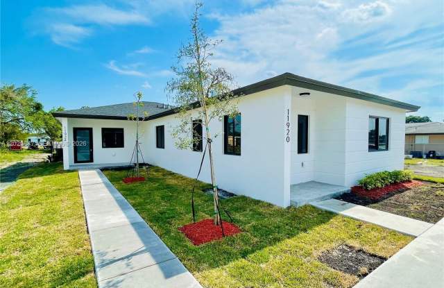 11920 SW 212 St