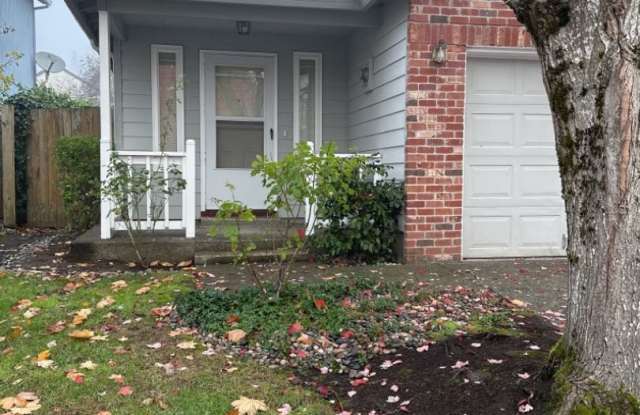 Charming 2 Bedroom Townhome