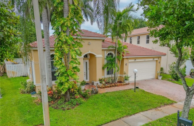 2717 SW 130th Ter - 2717 Southwest 130th Terrace, Miramar, FL 33027