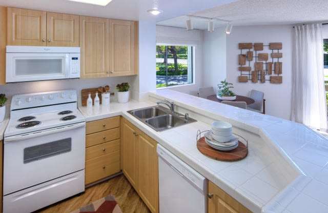 22 Creek Rd Unit D12