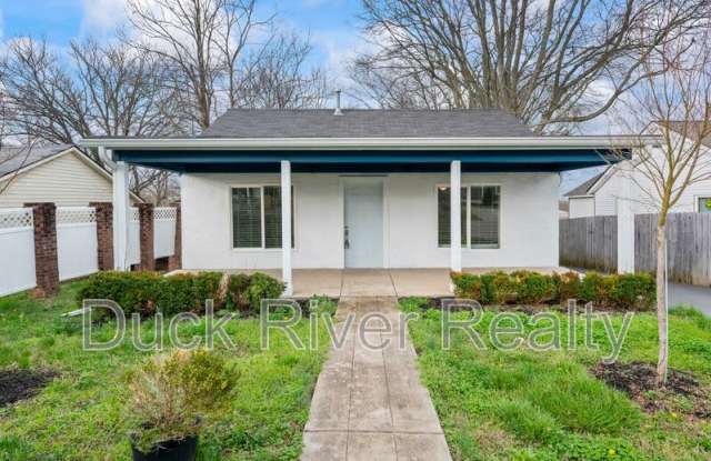 Photo of 317 E 17th St