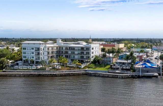 Photo of 41 SW Seminole Street unit: 310