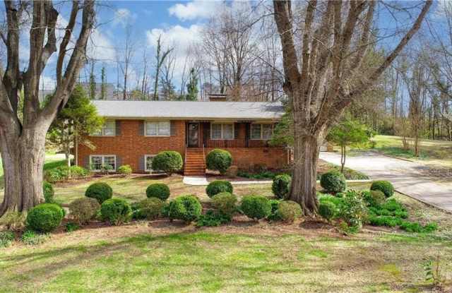 1804 Strathmore Drive