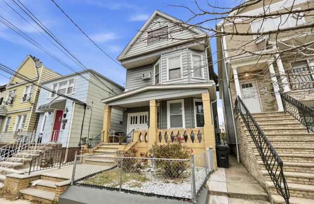 Photo of 143 WEST 26TH ST