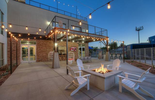 District Lofts by Mark-Taylor