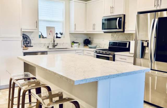 Photo of 511 Finch Lane