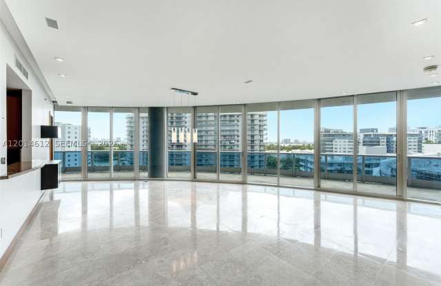 5959 Collins Ave