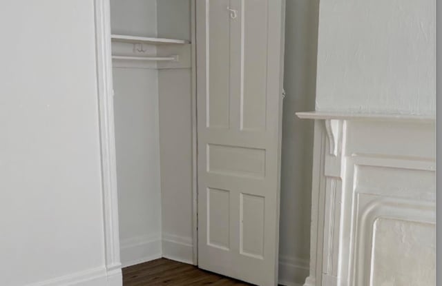 **2 Bed | 1 Bath Townhouse for Rent – 1102 Langtry St, Pittsburgh, PA 15212**