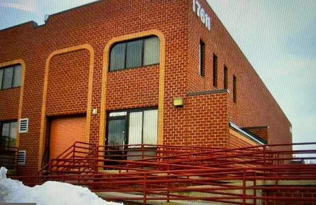 Photo of 7611 RICKENBACKER Drive unit: 26A